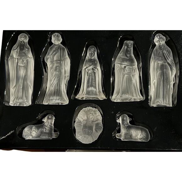 Frosted Glass Nativity Set 8 Pieces Holiday Christmas Jesus Sheep Three Kings - Picture 1 of 6